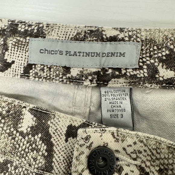 Chico’s Platinum Denim - Size 16 (Chico’s 3) - Picture 2 of 7